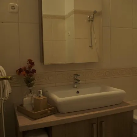 Eleven Apartman